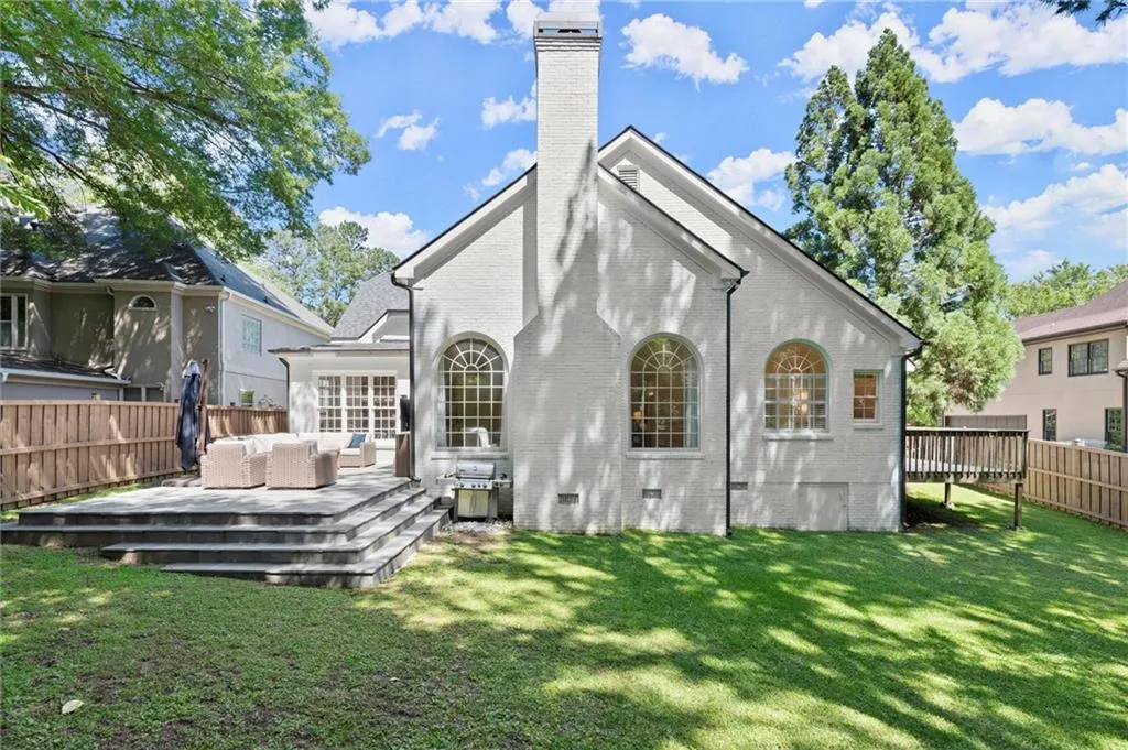 5120 Falcon Chase Lane, Atlanta, Georgia 30342, 3 Bedrooms Bedrooms, ,3 BathroomsBathrooms,Residential,Sold,5120 Falcon Chase Lane,7585071