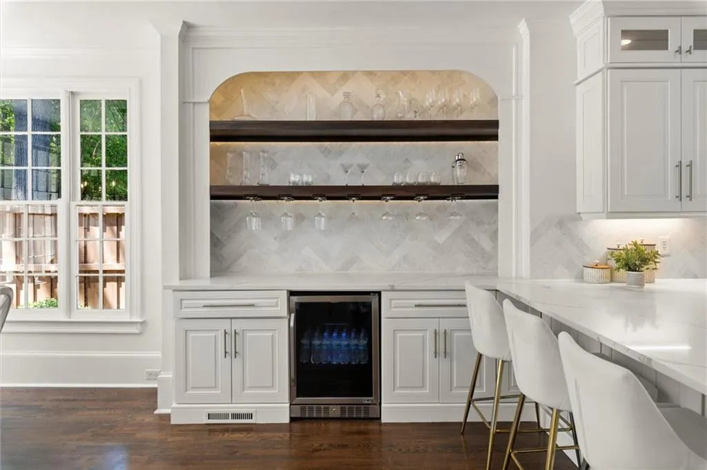 5120 Falcon Chase Lane, Atlanta, Georgia 30342, 3 Bedrooms Bedrooms, ,3 BathroomsBathrooms,Residential,Sold,5120 Falcon Chase Lane,7585071