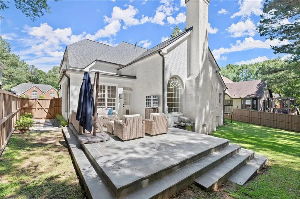 5120 Falcon Chase Lane, Atlanta, Georgia 30342, 3 Bedrooms Bedrooms, ,3 BathroomsBathrooms,Residential,Sold,5120 Falcon Chase Lane,7585071