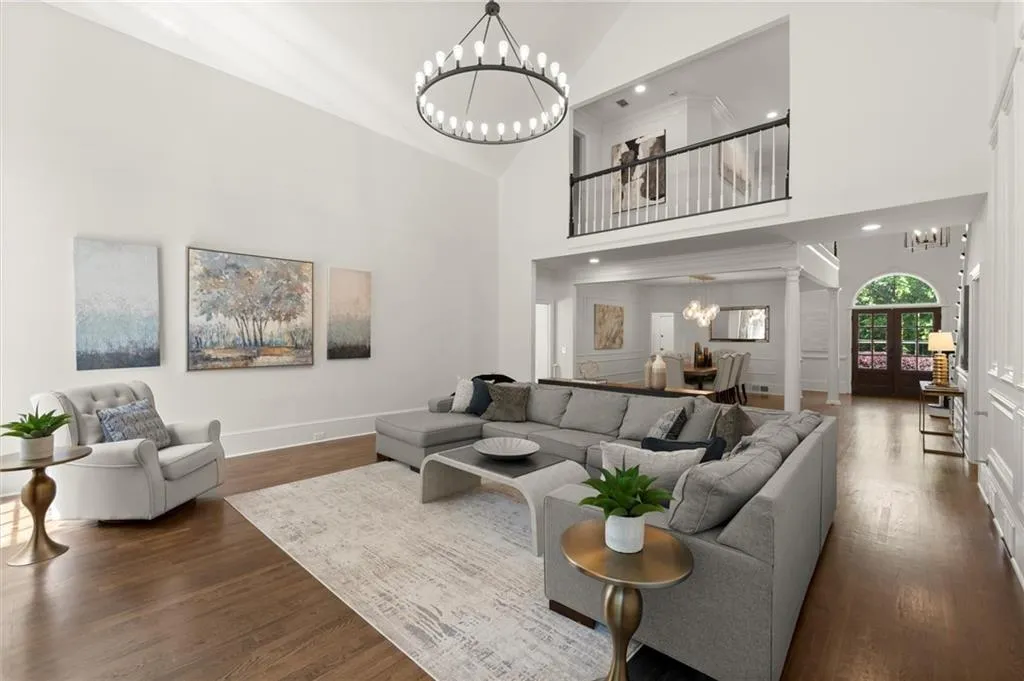 5120 Falcon Chase Lane, Atlanta, Georgia 30342, 3 Bedrooms Bedrooms, ,3 BathroomsBathrooms,Residential,Sold,5120 Falcon Chase Lane,7585071