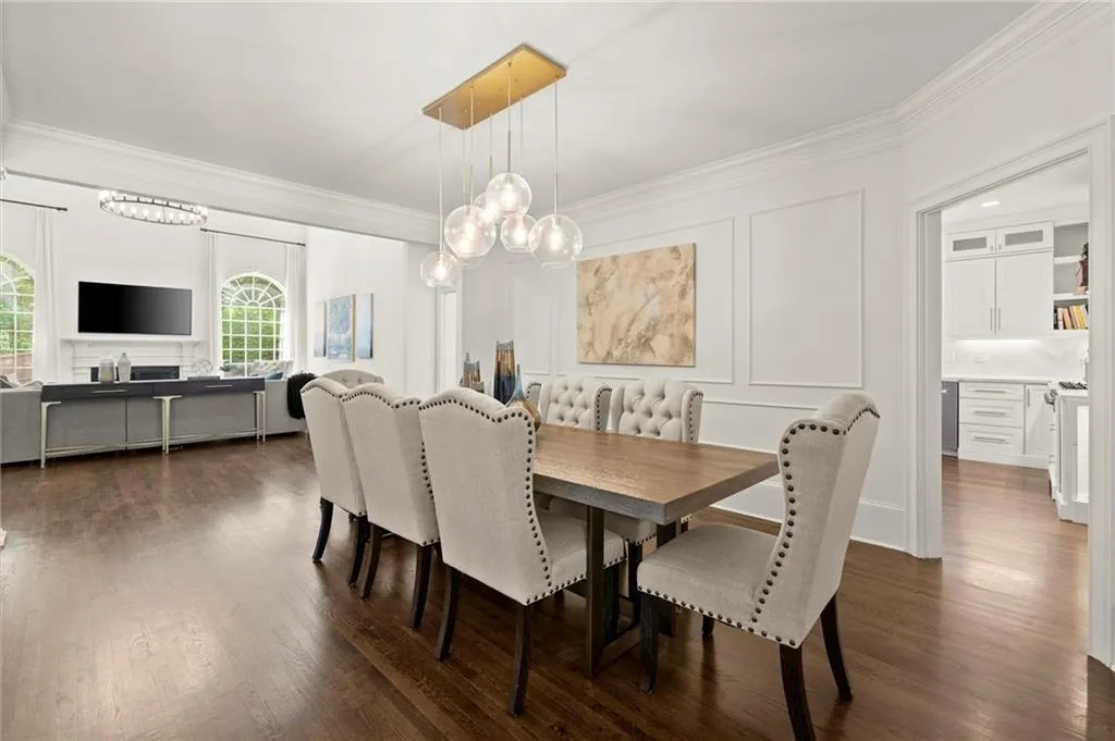 5120 Falcon Chase Lane, Atlanta, Georgia 30342, 3 Bedrooms Bedrooms, ,3 BathroomsBathrooms,Residential,Sold,5120 Falcon Chase Lane,7585071