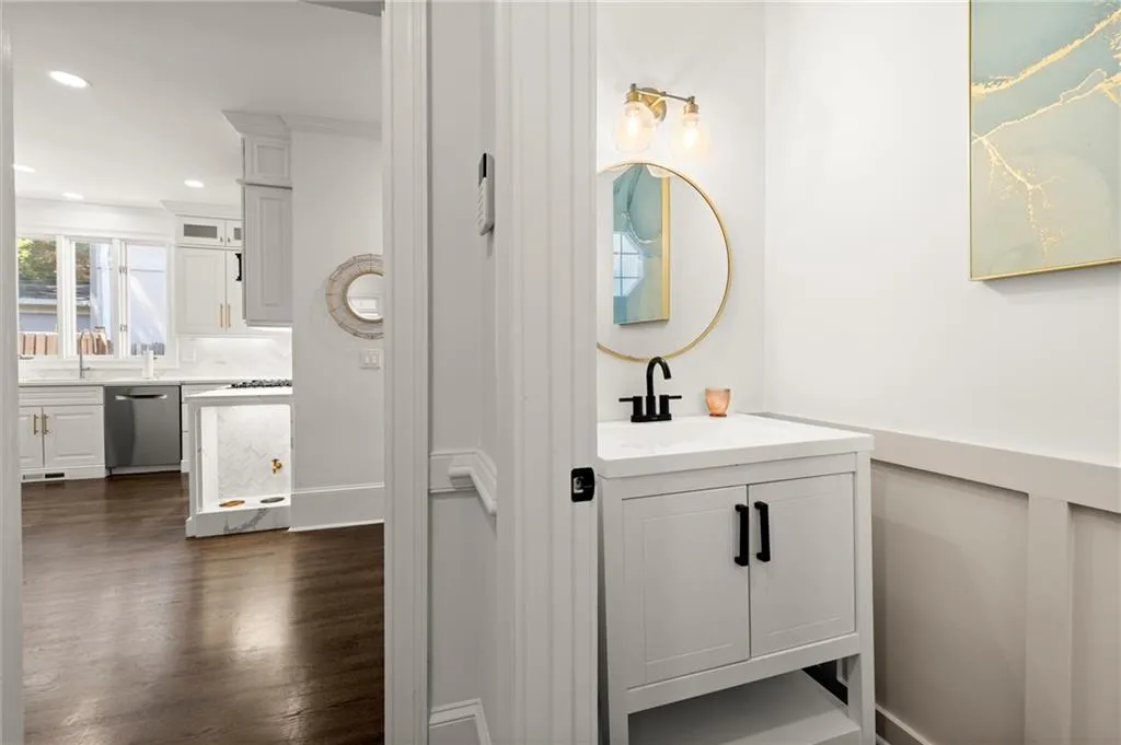 5120 Falcon Chase Lane, Atlanta, Georgia 30342, 3 Bedrooms Bedrooms, ,3 BathroomsBathrooms,Residential,Sold,5120 Falcon Chase Lane,7585071