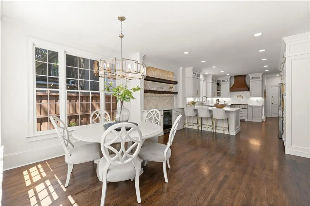 5120 Falcon Chase Lane, Atlanta, Georgia 30342, 3 Bedrooms Bedrooms, ,3 BathroomsBathrooms,Residential,Sold,5120 Falcon Chase Lane,7585071