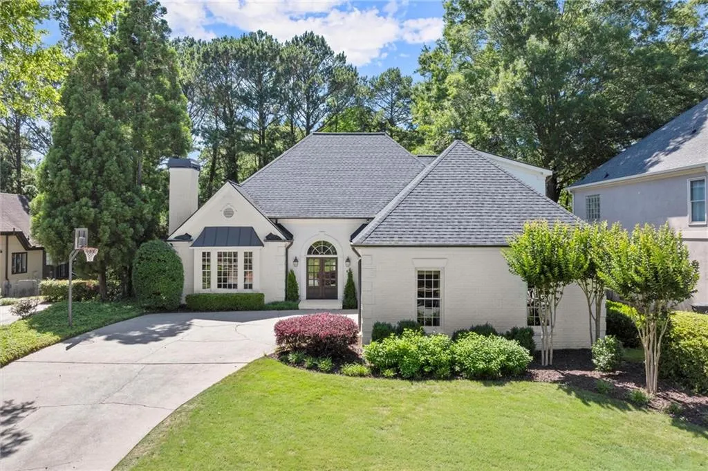 5120 Falcon Chase Lane, Atlanta, Georgia 30342, 3 Bedrooms Bedrooms, ,3 BathroomsBathrooms,Residential,Sold,5120 Falcon Chase Lane,7585071