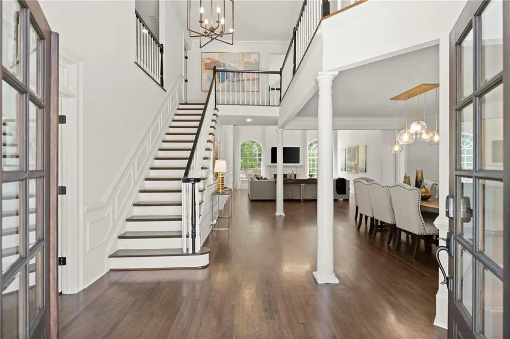 5120 Falcon Chase Lane, Atlanta, Georgia 30342, 3 Bedrooms Bedrooms, ,3 BathroomsBathrooms,Residential,Sold,5120 Falcon Chase Lane,7585071