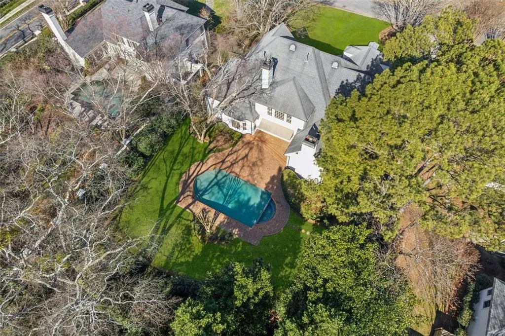 115 N Devereux Court Nw, Atlanta, Georgia 30327, 5 Bedrooms Bedrooms, ,4 BathroomsBathrooms,Residential,Sold,115 N Devereux Court Nw,7506425