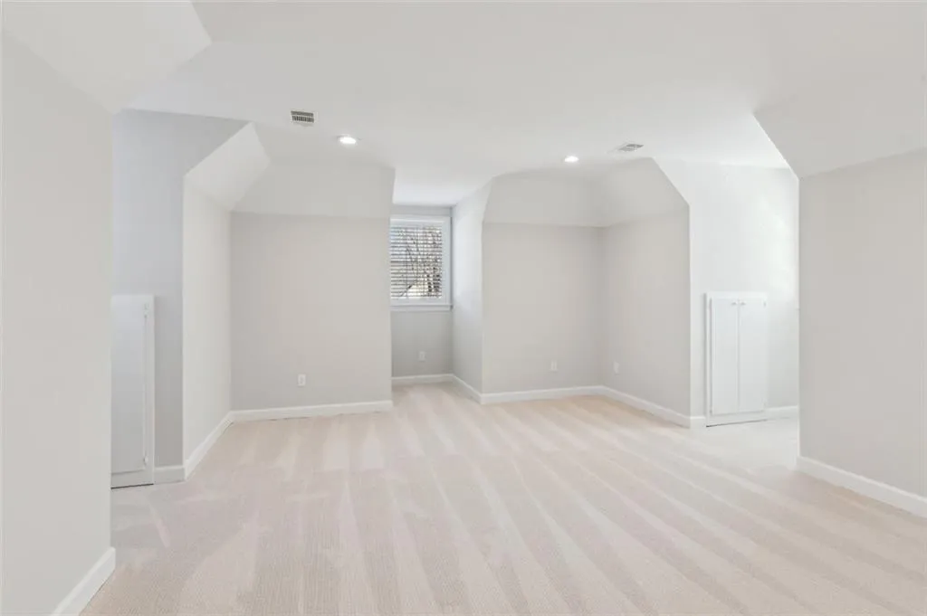 115 N Devereux Court Nw, Atlanta, Georgia 30327, 5 Bedrooms Bedrooms, ,4 BathroomsBathrooms,Residential,Sold,115 N Devereux Court Nw,7506425