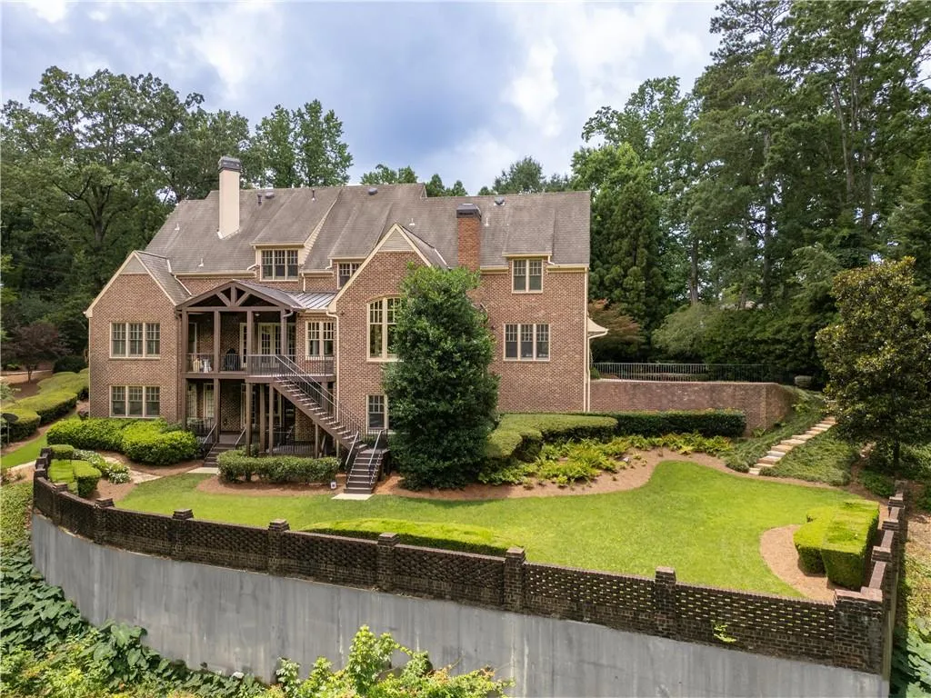 5001 Powers Ferry Road, Atlanta, Georgia 30327, 6 Bedrooms Bedrooms, ,6 BathroomsBathrooms,Residential,For Sale,5001 Powers Ferry Road,7653474