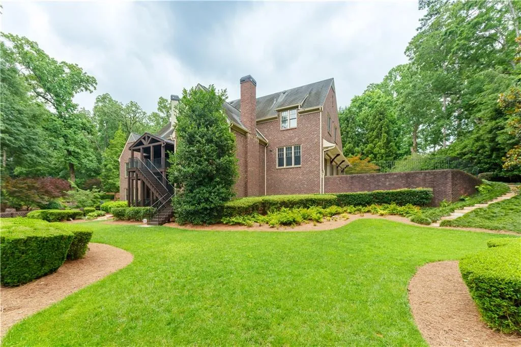 5001 Powers Ferry Road, Atlanta, Georgia 30327, 6 Bedrooms Bedrooms, ,6 BathroomsBathrooms,Residential,For Sale,5001 Powers Ferry Road,7653474