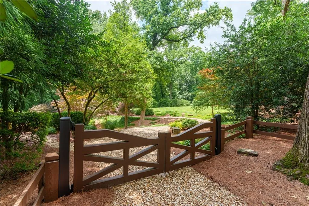 5001 Powers Ferry Road, Atlanta, Georgia 30327, 6 Bedrooms Bedrooms, ,6 BathroomsBathrooms,Residential,For Sale,5001 Powers Ferry Road,7653474
