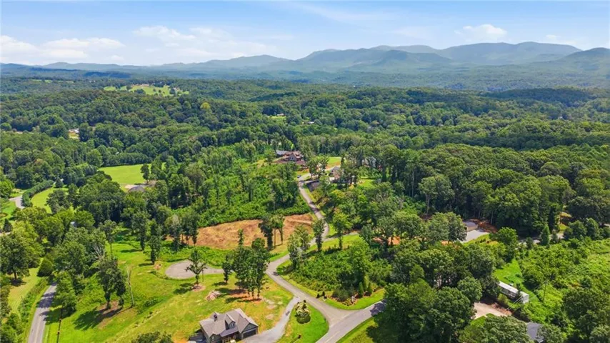 17 Mystic Drive, Ellijay, Georgia 30540