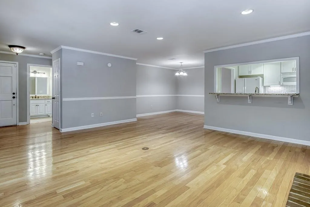 603 Bainbridge Drive, Atlanta, Georgia 30327, 2 Bedrooms Bedrooms, ,2 BathroomsBathrooms,Residential,Sold,603 Bainbridge Drive,6767070