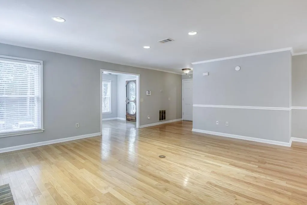603 Bainbridge Drive, Atlanta, Georgia 30327, 2 Bedrooms Bedrooms, ,2 BathroomsBathrooms,Residential,Sold,603 Bainbridge Drive,6767070