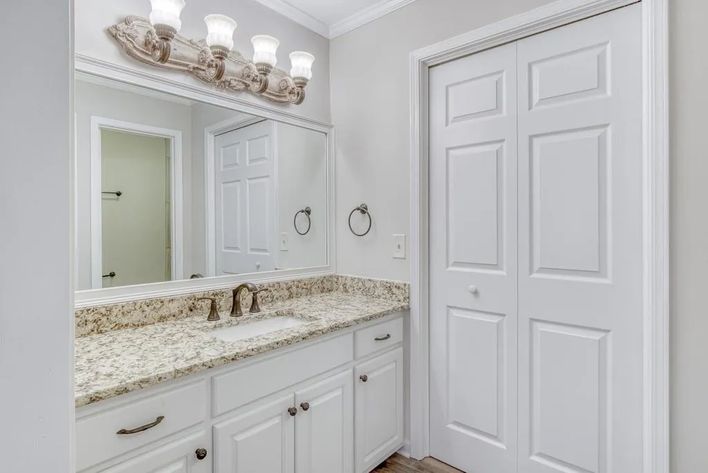 603 Bainbridge Drive, Atlanta, Georgia 30327, 2 Bedrooms Bedrooms, ,2 BathroomsBathrooms,Residential,Sold,603 Bainbridge Drive,6767070