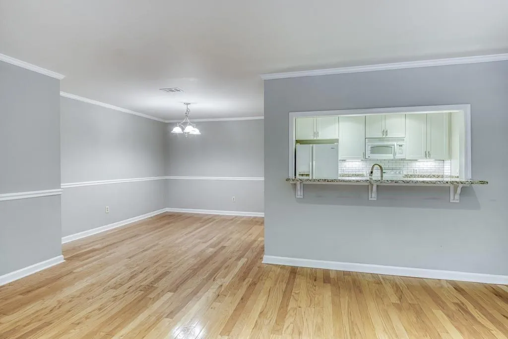 603 Bainbridge Drive, Atlanta, Georgia 30327, 2 Bedrooms Bedrooms, ,2 BathroomsBathrooms,Residential,Sold,603 Bainbridge Drive,6767070