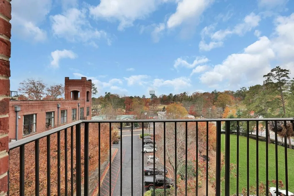 6105 Blue Stone Road Unit 416, Atlanta, Georgia 30328, 2 Bedrooms Bedrooms, ,1 BathroomBathrooms,Residential,Sold,6105 Blue Stone Road Unit 416,6847859