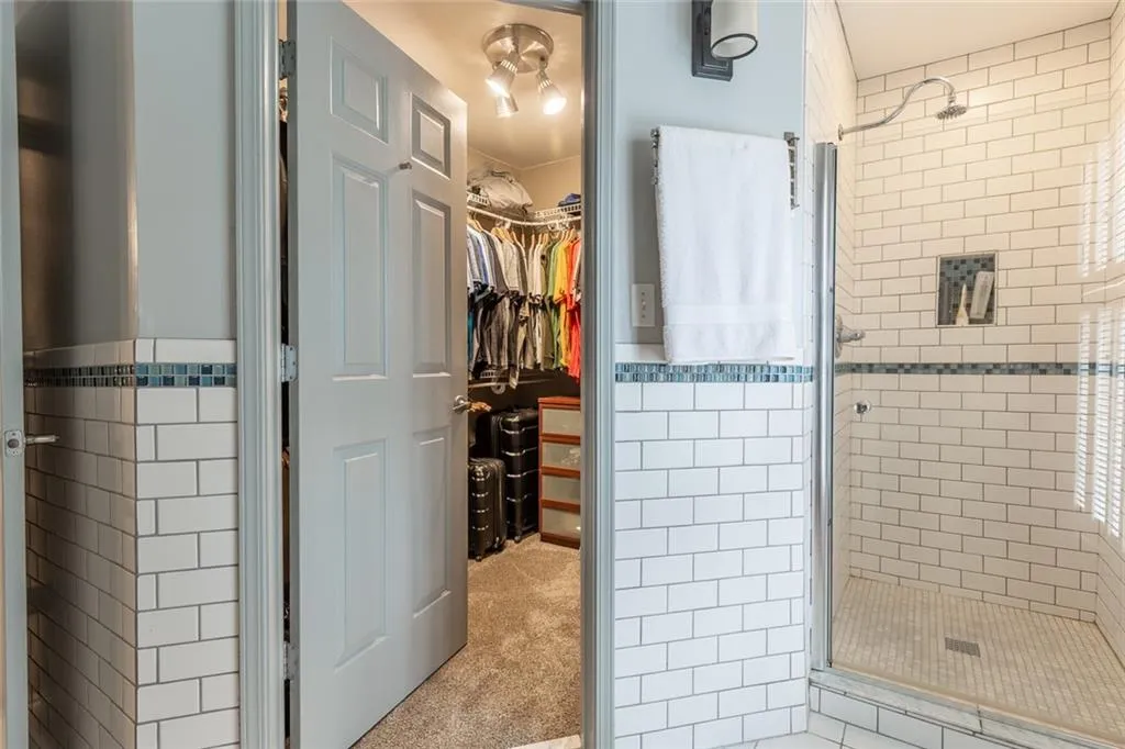 712 Garden Court, Sandy Springs, Georgia 30328, 2 Bedrooms Bedrooms, ,2 BathroomsBathrooms,Residential,Sold,712 Garden Court,6853310