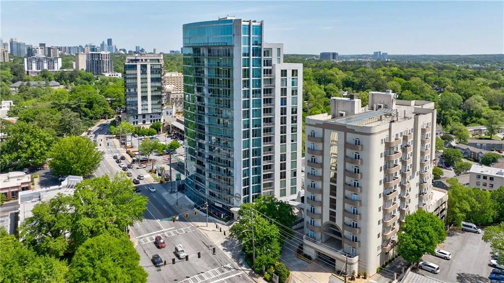 2161 Peachtree Road Ne Unit 907, Atlanta, Georgia 30309, 2 Bedrooms Bedrooms, ,2 BathroomsBathrooms,Residential,For Sale,2161 Peachtree Road Ne Unit 907,7667328