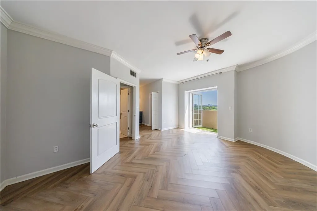 2161 Peachtree Road Ne Unit 907, Atlanta, Georgia 30309, 2 Bedrooms Bedrooms, ,2 BathroomsBathrooms,Residential,For Sale,2161 Peachtree Road Ne Unit 907,7667328