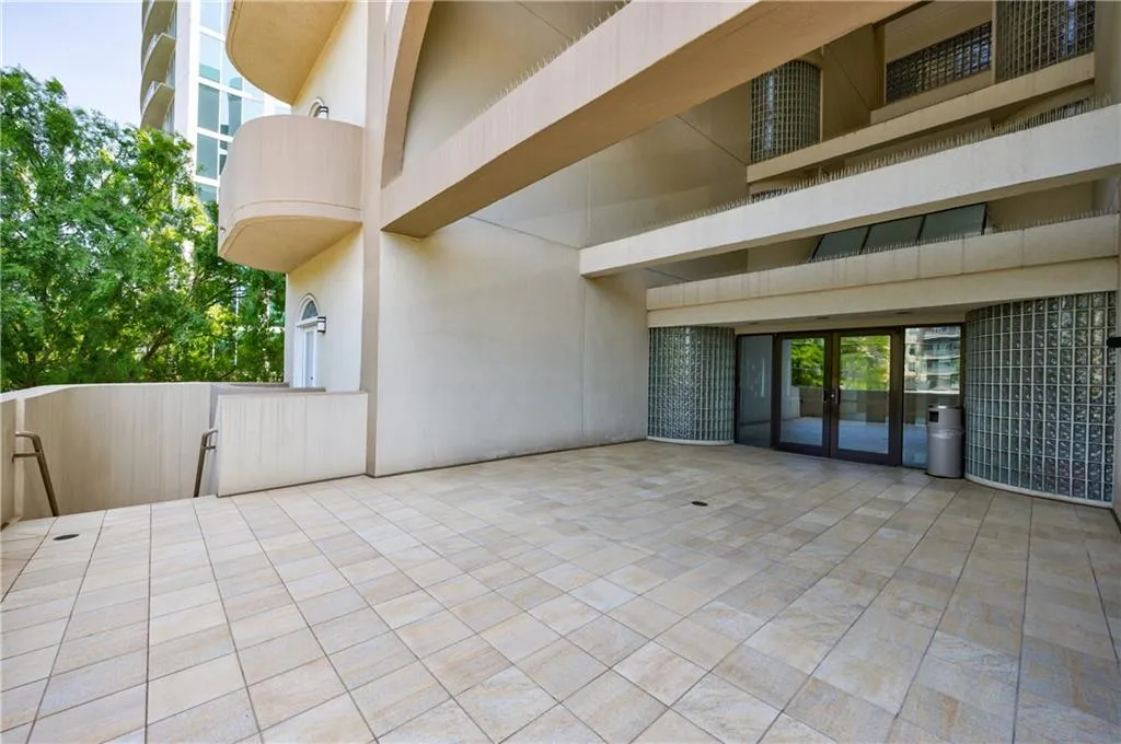 2161 Peachtree Road Ne Unit 907, Atlanta, Georgia 30309, 2 Bedrooms Bedrooms, ,2 BathroomsBathrooms,Residential,For Sale,2161 Peachtree Road Ne Unit 907,7667328