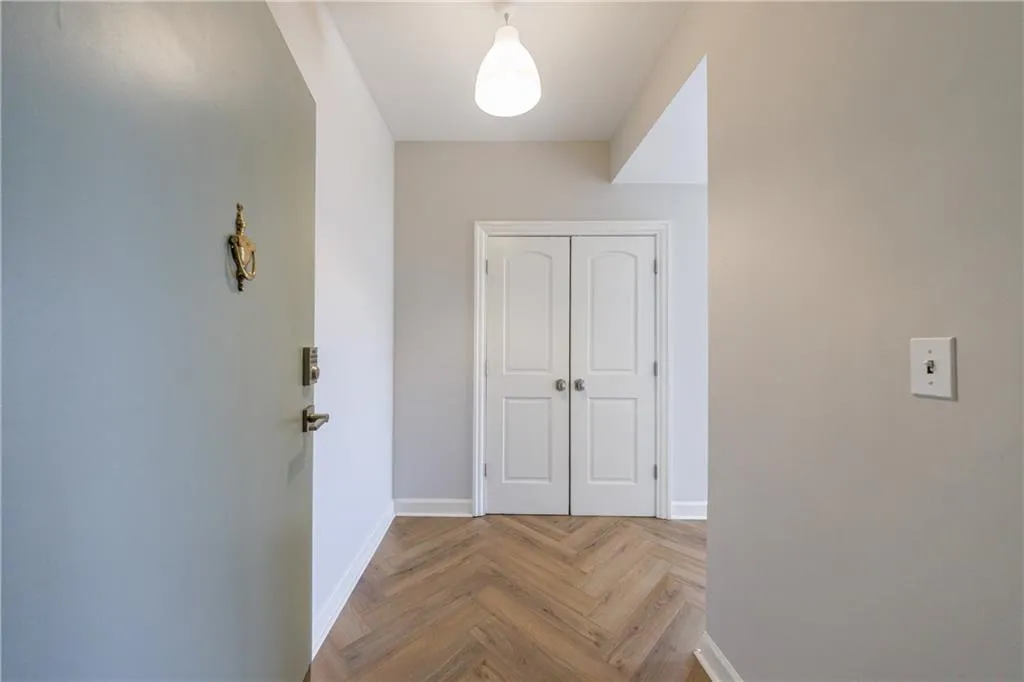 2161 Peachtree Road Ne Unit 907, Atlanta, Georgia 30309, 2 Bedrooms Bedrooms, ,2 BathroomsBathrooms,Residential,For Sale,2161 Peachtree Road Ne Unit 907,7667328