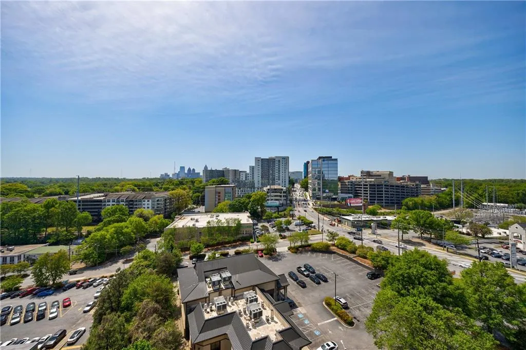 2161 Peachtree Road Ne Unit 907, Atlanta, Georgia 30309, 2 Bedrooms Bedrooms, ,2 BathroomsBathrooms,Residential,For Sale,2161 Peachtree Road Ne Unit 907,7667328