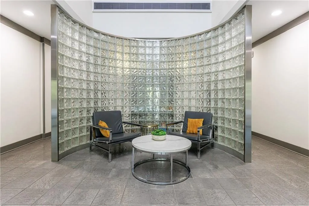 2161 Peachtree Road Ne Unit 907, Atlanta, Georgia 30309, 2 Bedrooms Bedrooms, ,2 BathroomsBathrooms,Residential,For Sale,2161 Peachtree Road Ne Unit 907,7667328