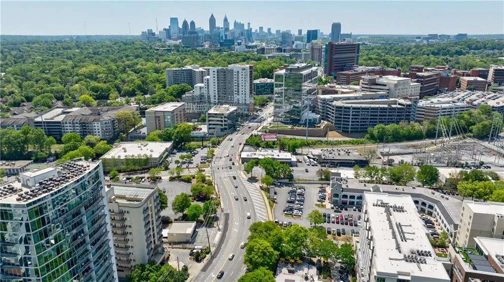 2161 Peachtree Road Ne Unit 907, Atlanta, Georgia 30309, 2 Bedrooms Bedrooms, ,2 BathroomsBathrooms,Residential,For Sale,2161 Peachtree Road Ne Unit 907,7667328