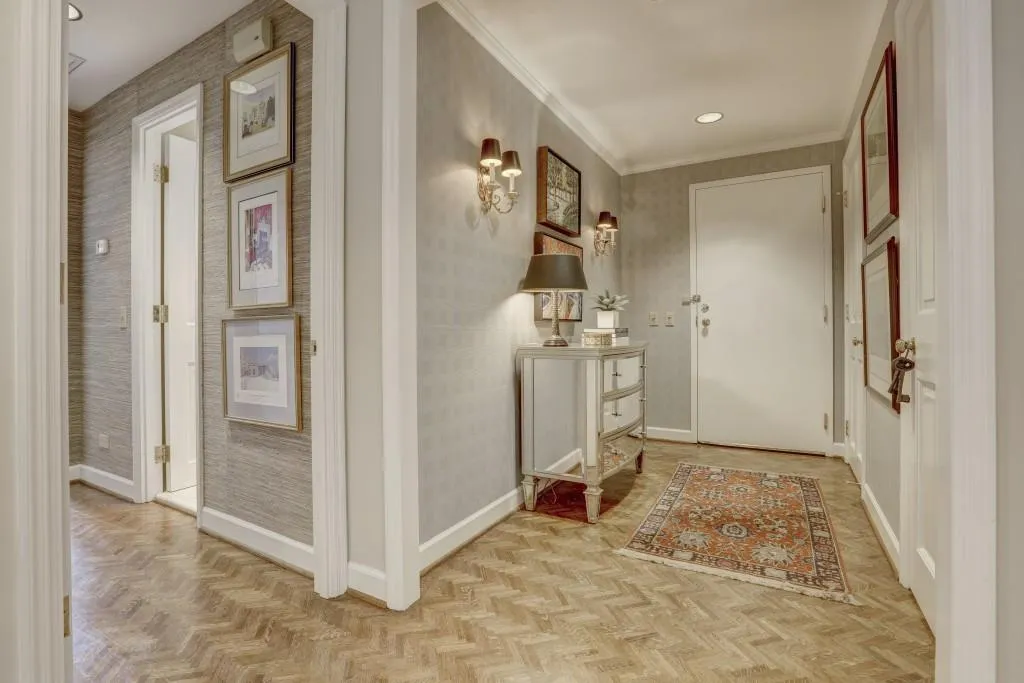 2575 Peachtree Road Unit 4g, Atlanta, Georgia 30305, 1 Bedroom Bedrooms, ,1 BathroomBathrooms,Residential,Sold,2575 Peachtree Road Unit 4g,5936065