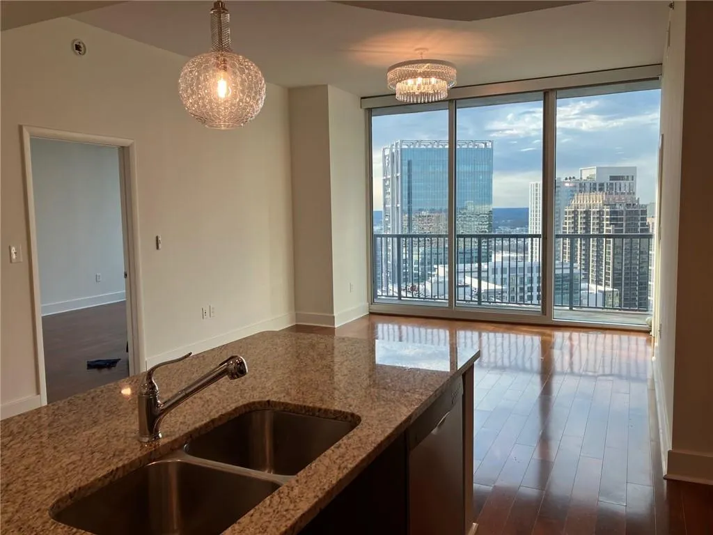 1080 Peachtree Street Ne Unit 2915, Atlanta, Georgia 30309, 2 Bedrooms Bedrooms, ,2 BathroomsBathrooms,Residential,Sold,1080 Peachtree Street Ne Unit 2915,7631592