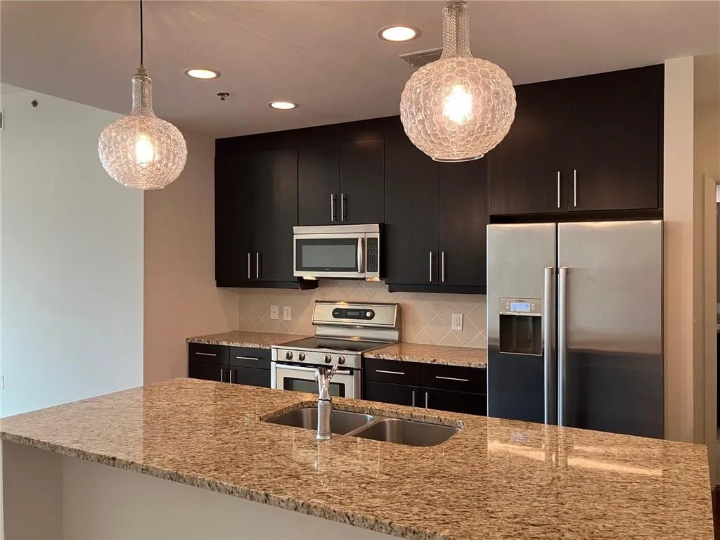 1080 Peachtree Street Ne Unit 2915, Atlanta, Georgia 30309, 2 Bedrooms Bedrooms, ,2 BathroomsBathrooms,Residential,Sold,1080 Peachtree Street Ne Unit 2915,7631592