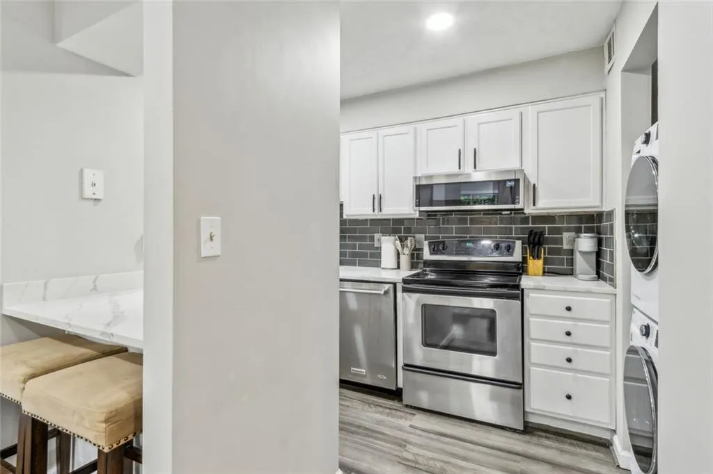 3160 Seven Pines Court Court Unit 109, Atlanta, Georgia 30339, 1 Bedroom Bedrooms, ,1 BathroomBathrooms,Residential,For Sale,3160 Seven Pines Court Court Unit 109,7629410