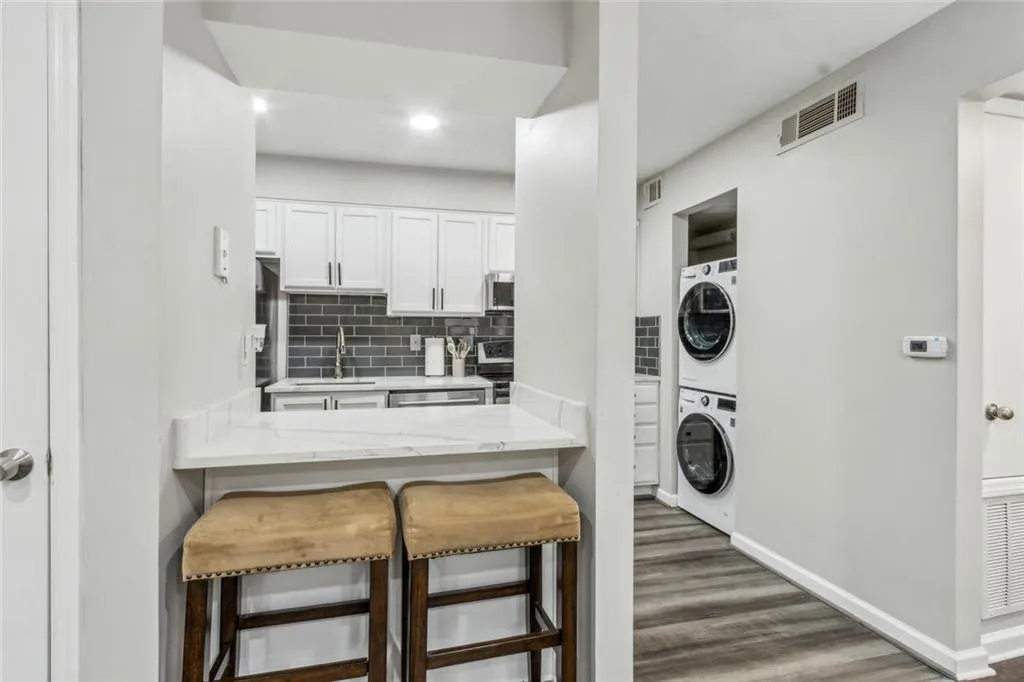 3160 Seven Pines Court Court Unit 109, Atlanta, Georgia 30339, 1 Bedroom Bedrooms, ,1 BathroomBathrooms,Residential,For Sale,3160 Seven Pines Court Court Unit 109,7629410