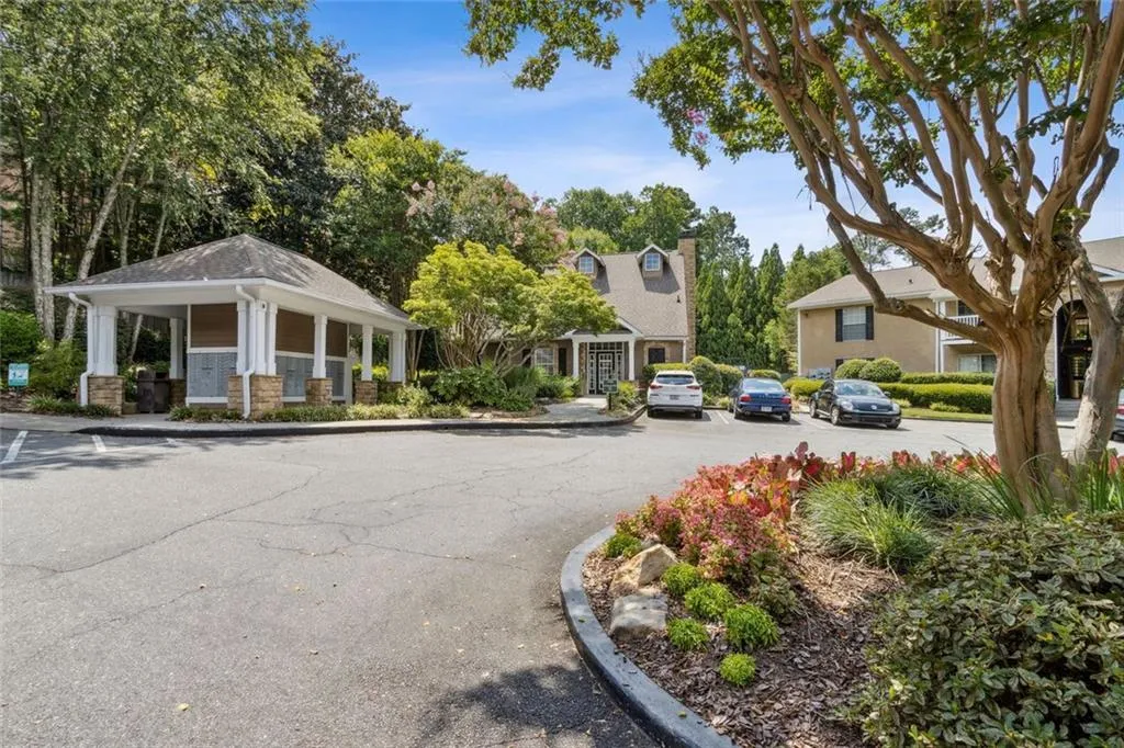 3160 Seven Pines Court Court Unit 109, Atlanta, Georgia 30339, 1 Bedroom Bedrooms, ,1 BathroomBathrooms,Residential,For Sale,3160 Seven Pines Court Court Unit 109,7629410