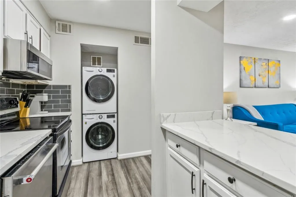 3160 Seven Pines Court Court Unit 109, Atlanta, Georgia 30339, 1 Bedroom Bedrooms, ,1 BathroomBathrooms,Residential,For Sale,3160 Seven Pines Court Court Unit 109,7629410