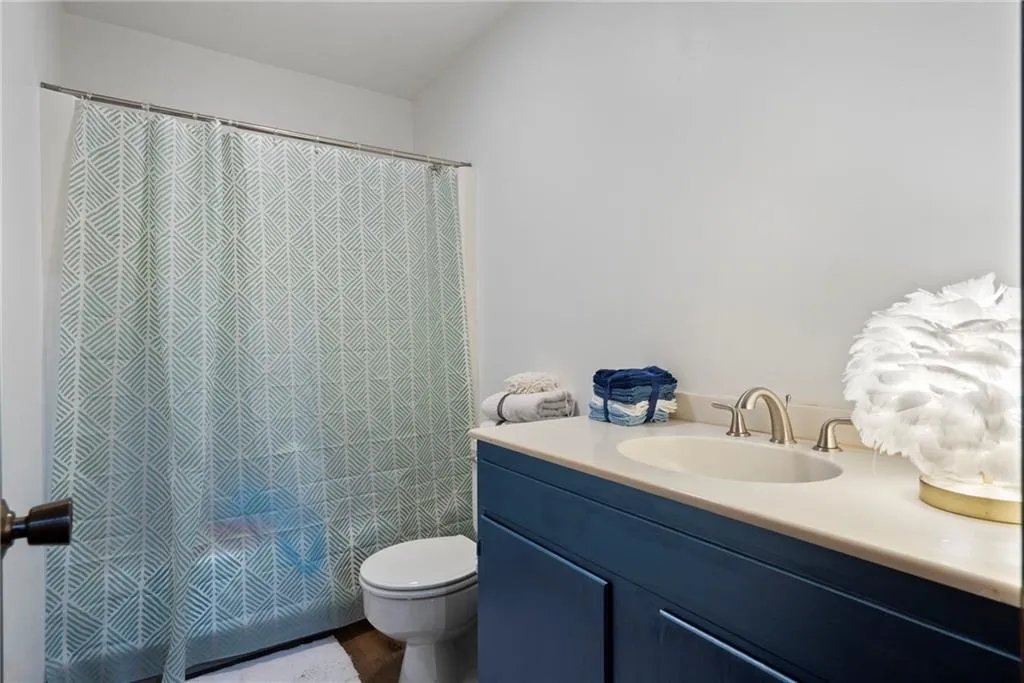 Lower Level Full Bathroom