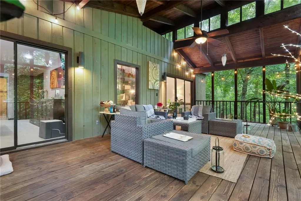 Large Screen Porch additonal view
