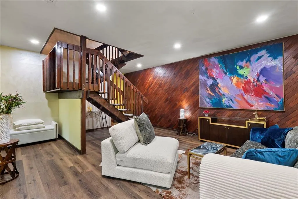 Lower Level Family/Flex Space