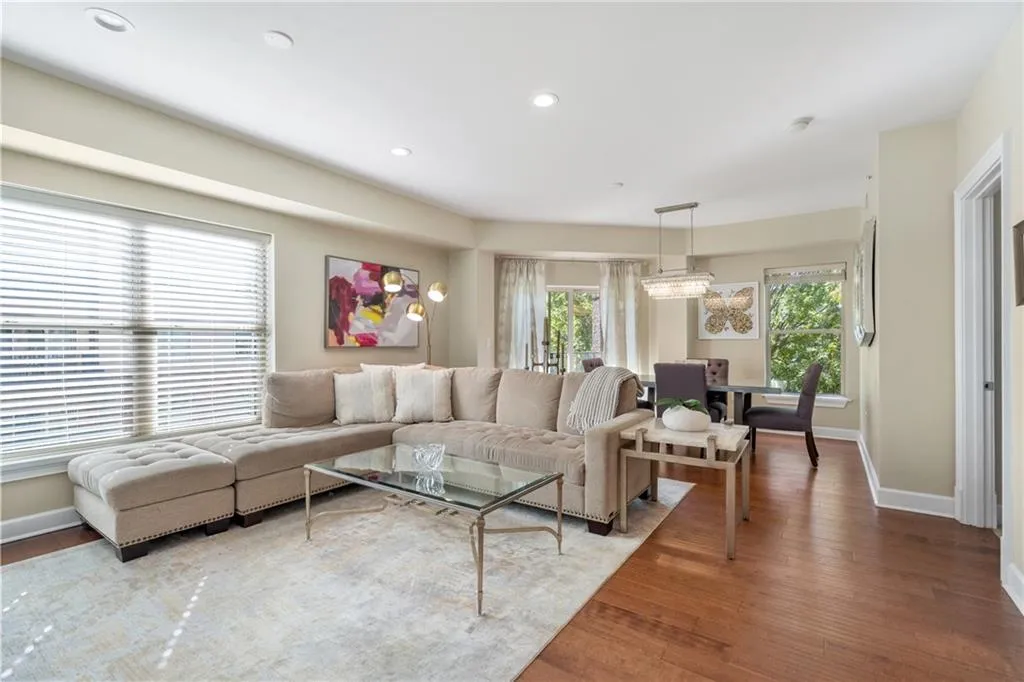 200 River Vista Drive Unit 438, Atlanta, Georgia 30339, 2 Bedrooms Bedrooms, ,2 BathroomsBathrooms,Residential,Sold,200 River Vista Drive Unit 438,7475597