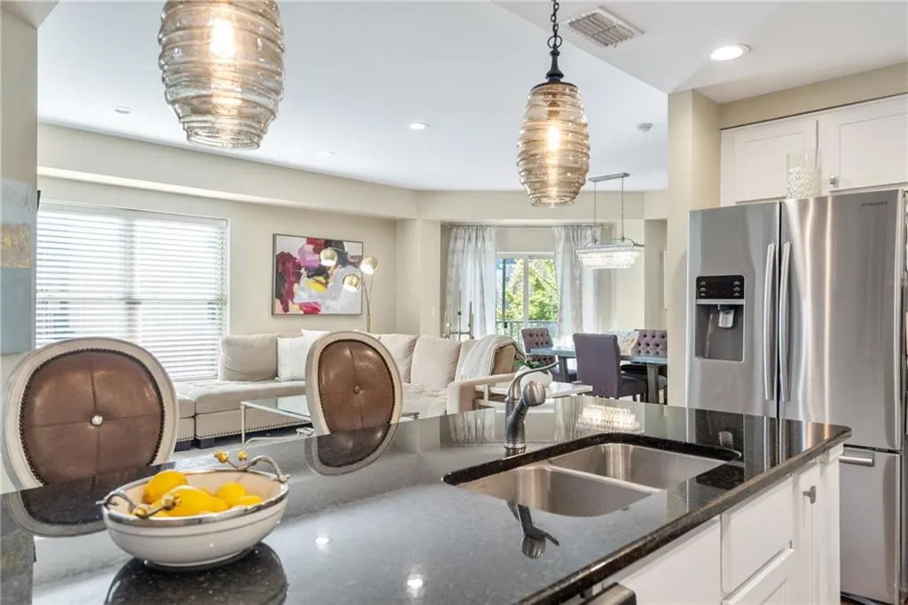 200 River Vista Drive Unit 438, Atlanta, Georgia 30339, 2 Bedrooms Bedrooms, ,2 BathroomsBathrooms,Residential,Sold,200 River Vista Drive Unit 438,7475597