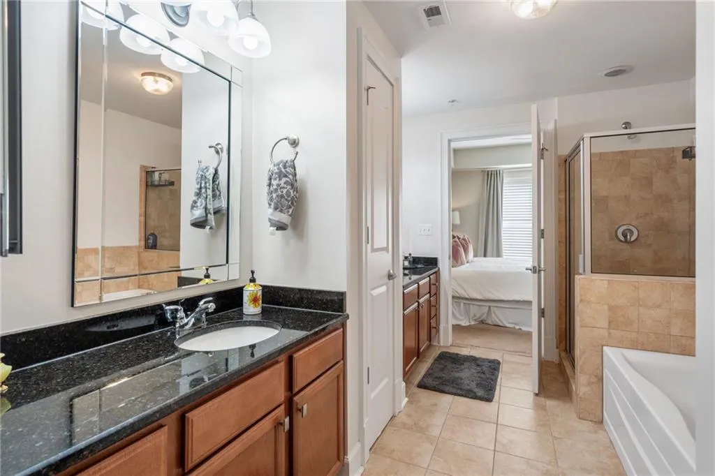 200 River Vista Drive Unit 438, Atlanta, Georgia 30339, 2 Bedrooms Bedrooms, ,2 BathroomsBathrooms,Residential,Sold,200 River Vista Drive Unit 438,7475597