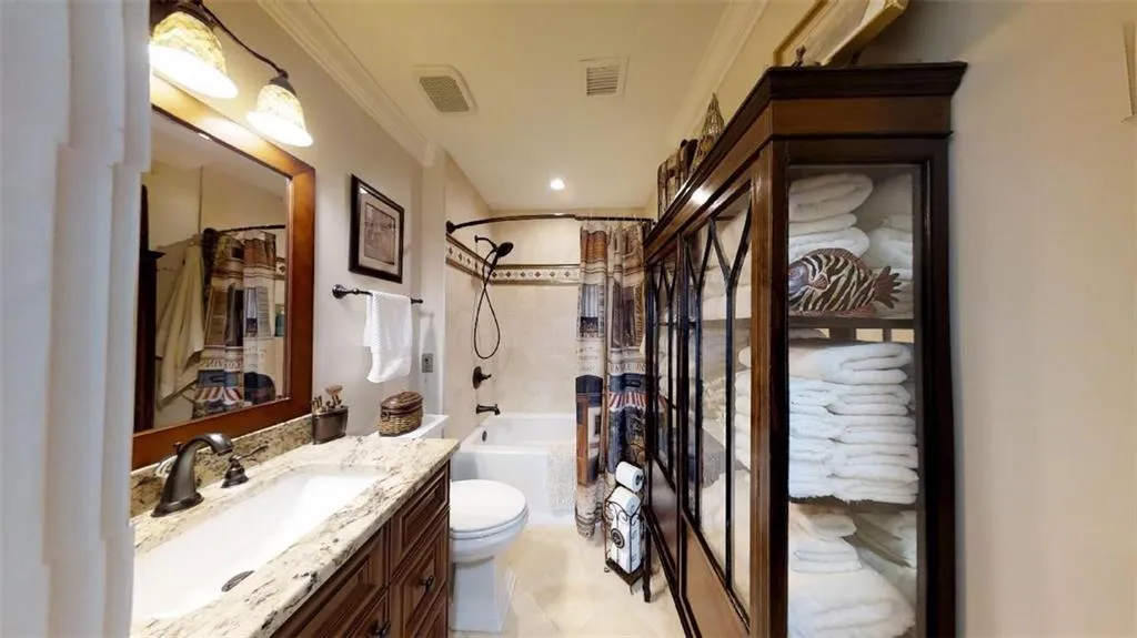 300 Johnson Ferry Road Ne Unit A906, Sandy Springs, Georgia 30328, 1 Bedroom Bedrooms, ,1 BathroomBathrooms,Residential,Sold,300 Johnson Ferry Road Ne Unit A906,6066101