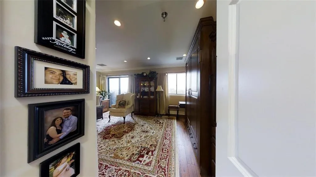 300 Johnson Ferry Road Ne Unit A906, Sandy Springs, Georgia 30328, 1 Bedroom Bedrooms, ,1 BathroomBathrooms,Residential,Sold,300 Johnson Ferry Road Ne Unit A906,6066101