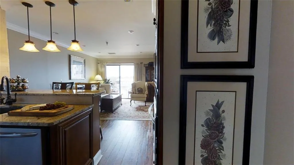 300 Johnson Ferry Road Ne Unit A906, Sandy Springs, Georgia 30328, 1 Bedroom Bedrooms, ,1 BathroomBathrooms,Residential,Sold,300 Johnson Ferry Road Ne Unit A906,6066101