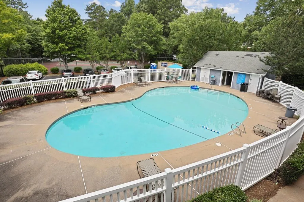 1403 Vicksburg Place, Sandy Springs, Georgia 30350, 2 Bedrooms Bedrooms, ,2 BathroomsBathrooms,Residential,Sold,1403 Vicksburg Place,6743300