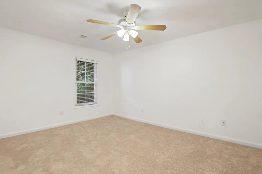 1403 Vicksburg Place, Sandy Springs, Georgia 30350, 2 Bedrooms Bedrooms, ,2 BathroomsBathrooms,Residential,Sold,1403 Vicksburg Place,6743300