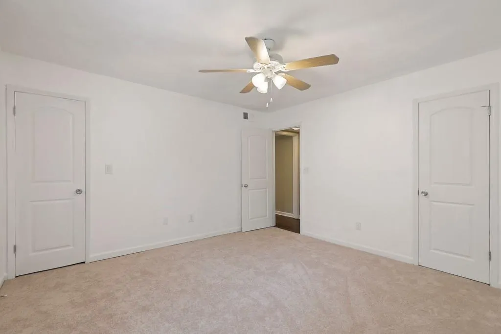 1403 Vicksburg Place, Sandy Springs, Georgia 30350, 2 Bedrooms Bedrooms, ,2 BathroomsBathrooms,Residential,Sold,1403 Vicksburg Place,6743300