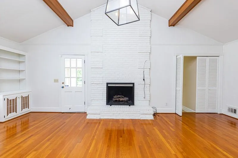 935 Landmark Drive, Atlanta, Georgia 30342, 5 Bedrooms Bedrooms, ,3 BathroomsBathrooms,Residential,Sold,935 Landmark Drive,6787229