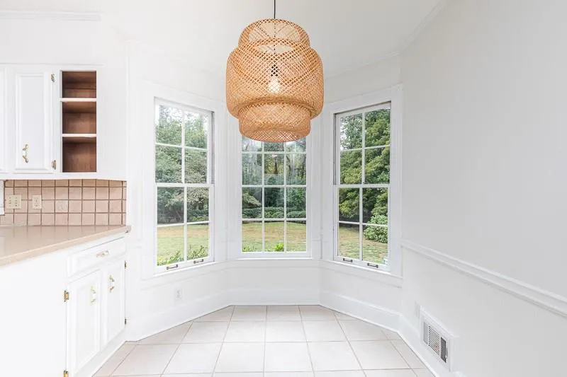 935 Landmark Drive, Atlanta, Georgia 30342, 5 Bedrooms Bedrooms, ,3 BathroomsBathrooms,Residential,Sold,935 Landmark Drive,6787229