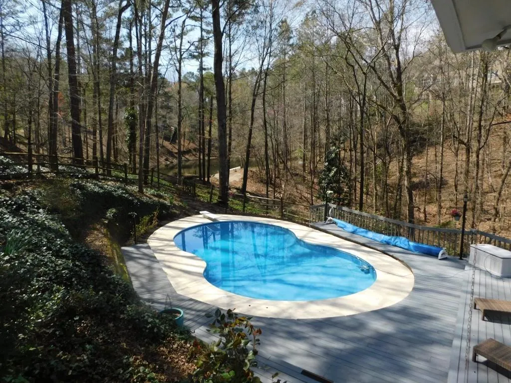 8935 Huntcliff Lake Court, Sandy Springs, Georgia 30350, 5 Bedrooms Bedrooms, ,4 BathroomsBathrooms,Residential,Sold,8935 Huntcliff Lake Court,6860335